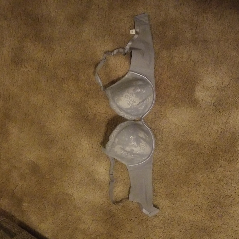 Cacique Lace Bra size 38DD